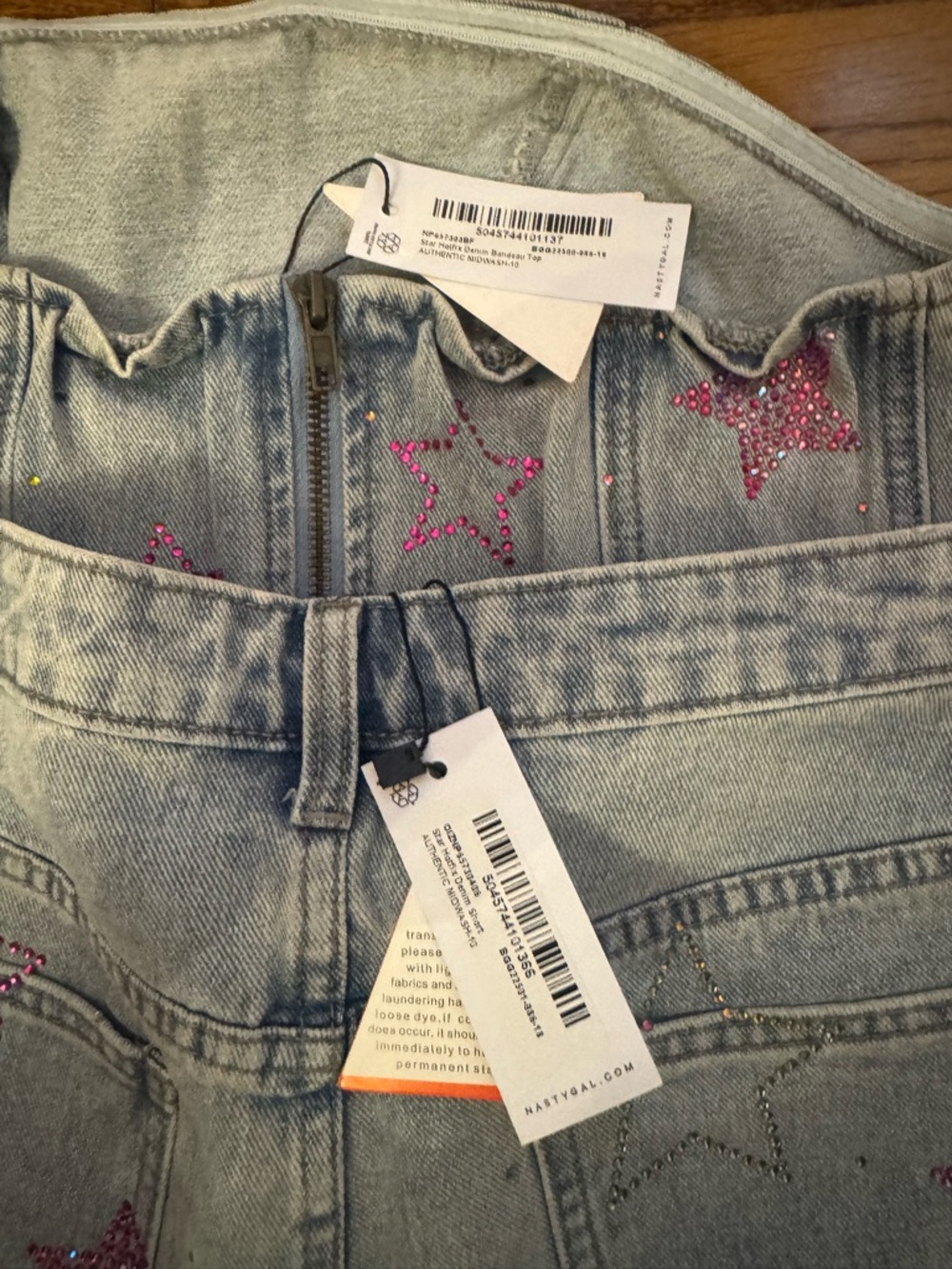 Nasty Gal Light Blue Denim Star Embellished Shorts Set - Picture 3 of 3